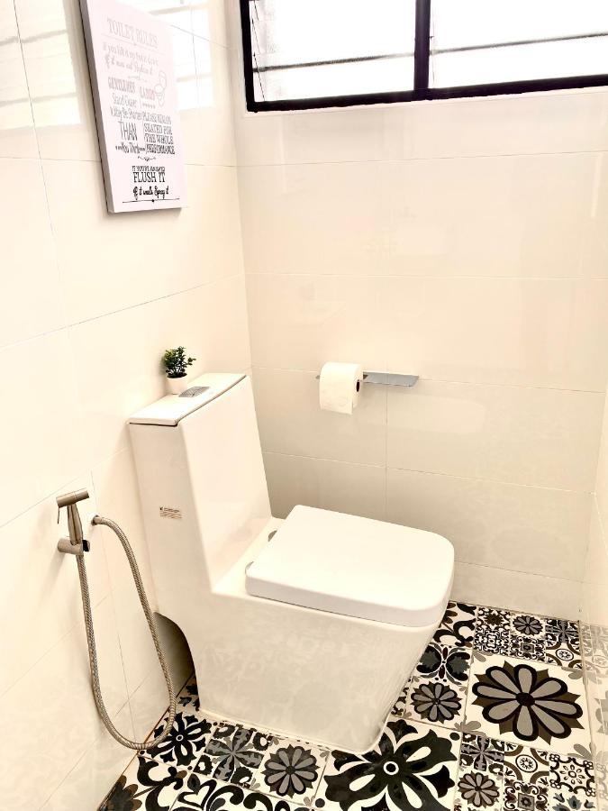 Comfy 3-Bedrooms With Family Karaoke Max-10Pax Ipoh Exterior photo